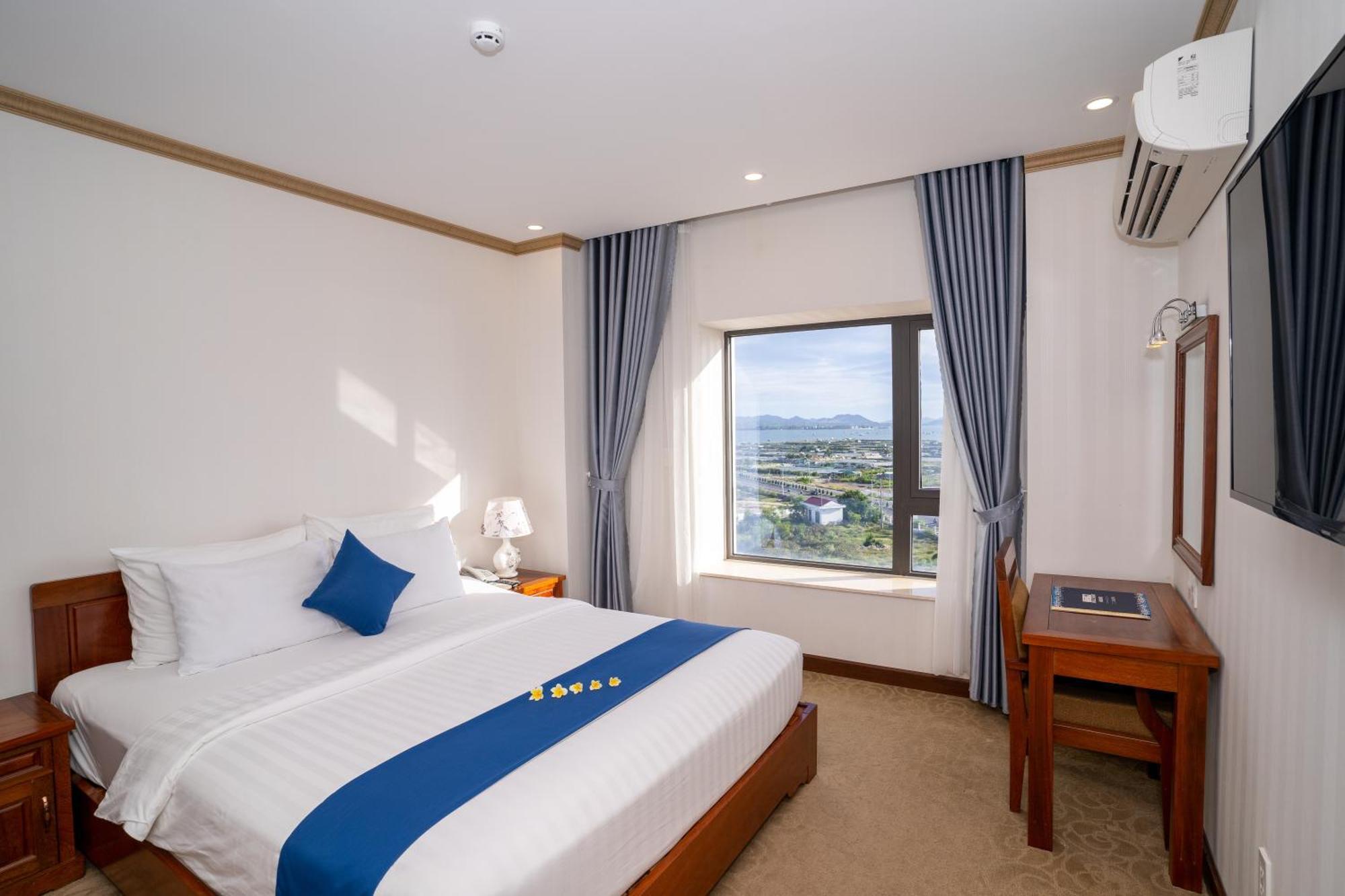 Navy Hotel Камрань Экстерьер фото